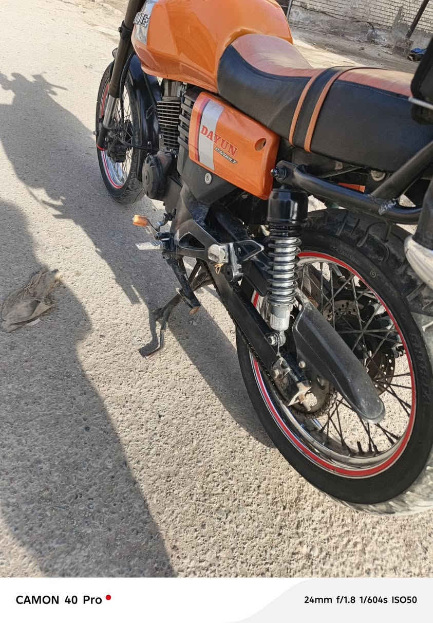 السلام عليكم دراجه لاتي موديل 2022 مكفوله كفاله عامه اوراق كامله زنجيل جديد دسكات جدد باتري جديد أي نقص مابيها المحرك كفاله عامه كبل للشارع متصرف عليها ألف دينار العنوان بغداد البياع السعر خاص أو اتصال واني خادم/***********
