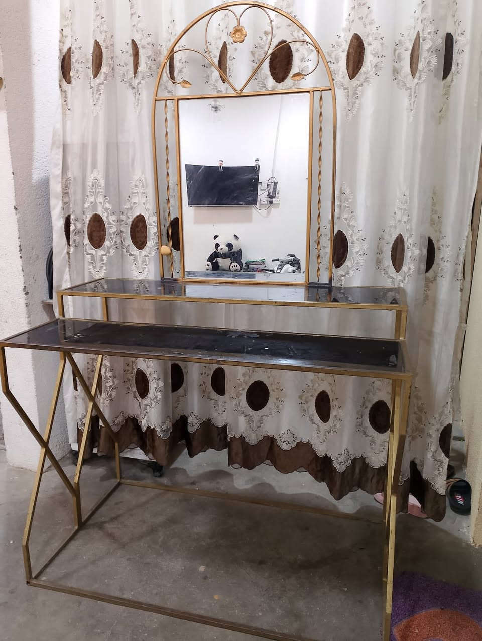 السلام عليكم مدخل بيت
السعر ١٢٥ ' وبي مجال
مكان القبله،
التواصل على الرقم/
0770 674 9512
