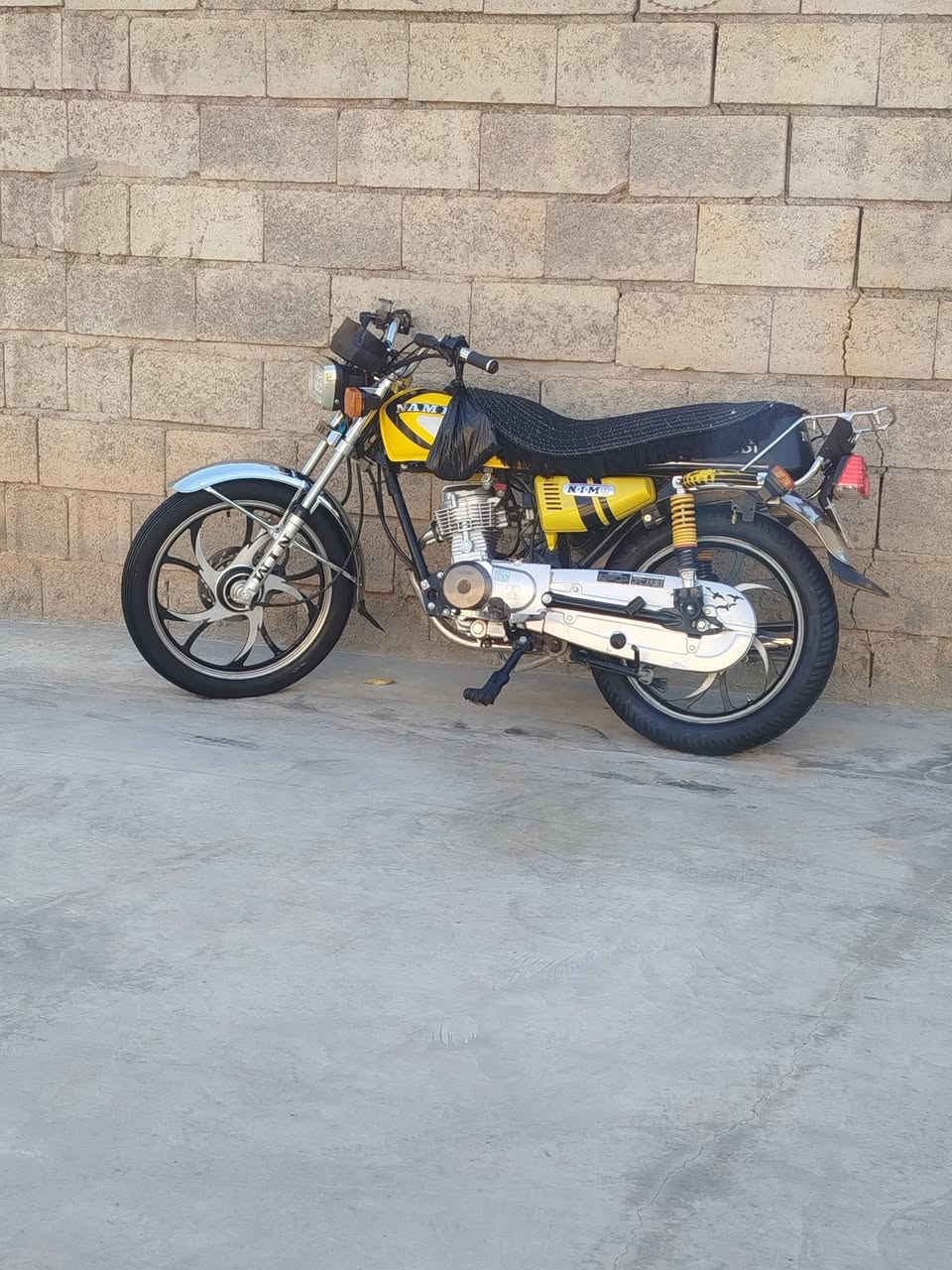 سلام عليكم دراجه نامه ايراني للبيع دراجه نضيف مثل ما موضح بالصورة موديل 2023 سعر خاص رقمي ***********0 مو شراي لا يراسل
