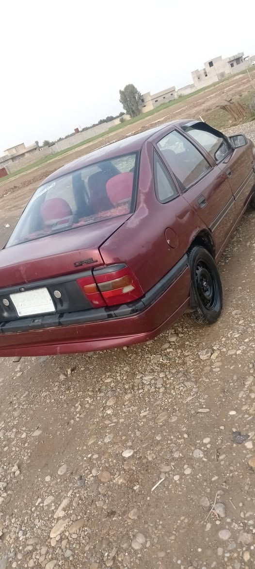 سلام عليكم اوبل مكلفه للنشر
سياره جاهزه لا صبغ لا ضرر  
لا خيسان دوائر بلادي  سياره تكمه  
محرك كير شرط
موديل 93 
كوبون بيها 
محرك 20
سياره بسمي
رقم الماني نينوى 
***********

***********
