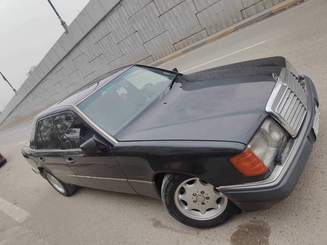 السلام عليكم مارسدس دب للبيع موديل 1991 مكفوله من ضربه عل وضع شركه مكينه وكير  وحداديه بلاد تبريد ثلج سياره جاهزه من كلشي رقم بابل بيه مكانات قليل صبغ كهربائية كله شغال سياره مال جناي السعر 78 بيه مجال بسيط تصال عل رقم
*********** مكاني بابل 

..
