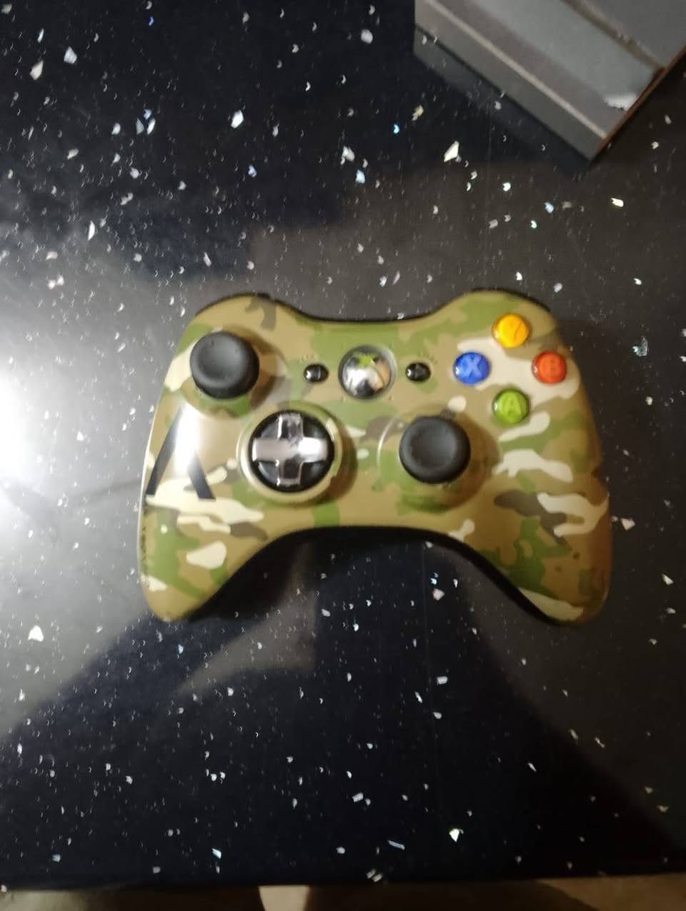 سلام عليكم Xbox 369 slim
للبيع بسعر ١٥٠الف قفل
يحتوي على :
هاردين العاب
كاميرا اللعب
ثلاث جوستيكات اثنين بلوتوث وحده واير
واير HD وواير الAVالخاص بل جهاز الاصلي
ويحتوي على الريمونت الخاص به.
وكارتونته الاصليه من الشركه.

مكاني كركوك -تركلان 
للاستفسار***********
