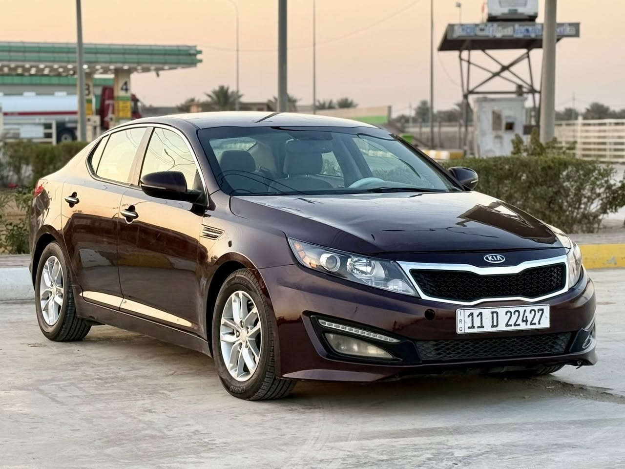 السلام عليكم
اوبتيما موديل 2013 

وارد امريكي 

رقم بغداد هزه جديده 

تحويل مباشر 

سياره لون جوزي 

محرك 2400 

سياره داخل بيجي 

موصفات كرسي 🪑 كهربائي ⚡️ 

كامره خلفيه 

اشاير بل مرايه 

سياره بيه صبغ جاملغ وبنيد بدون اي داخل 

وبيه قطعتين اثر جراد نصبغن

سياره تخم تاير جديد 

تبريد ‏ ‏تدفئة كله شغال 

لسعر 98 بيه مجال 

رقم تليفون ☎️ ***********
