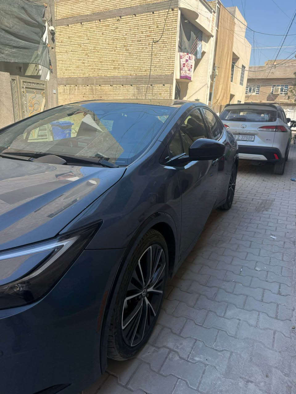 للبيع تويوتا بريوس  2023 
فول مواصفات 
رقم بغداد باسمي
حادثهة بابتين واحد مبدل لون والثاني مصبوغ
السعر 160 وبيها مجال
مكاني بغداد
*********** بغداد, العراق

