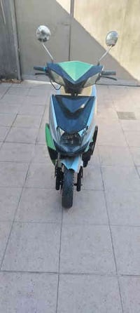 دراجه شحن سكنس بدون بطاريات وغلف نعبان اشويه دراجه ماعده البطاريات وال...