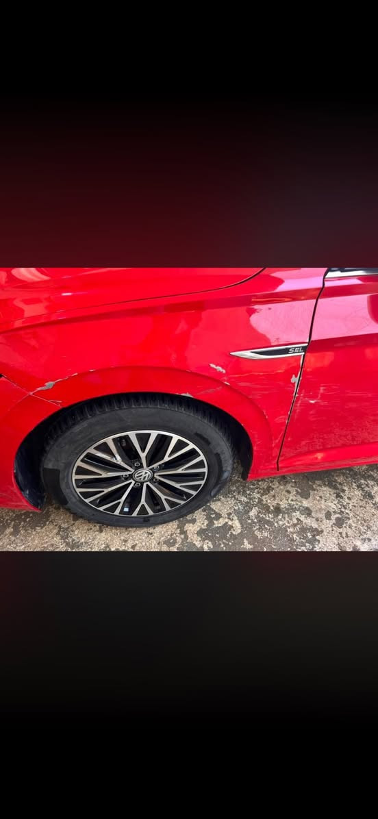 السلام عليكم
جيتا  فواكس واكن 2019 

 سابقاً مكفوله كفاله عامه  

قبل سبوعين شخطه  ابو ستوته الصوره داخل المنشور 

السياره فول موصفات 

🔹فتحت سقف 

🔹رادار امامي خلفي 

🔹كشنات جلد

🔹بصمه

🔹مكينه 1400 تيربو 

🔹ماشيه 97

🔹شاشه جبيره

🔹تحكم استيرن 

🔹حداديه جاهزه 

🔹كير مكينه مكفول

🔹السياره رقم بغداد 

🛑السياره مكانه بابل /المسيب 

📞/‭0774 623 4147‬

— في ‏‏المسيب‏‏. السعر141 وبيه مجال
