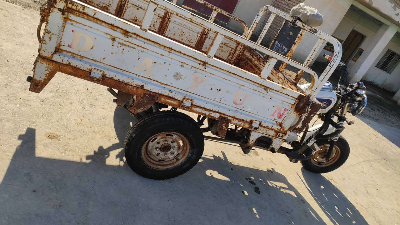 للبيع 2019 السعر. مليون و 500 وبيها مجال المكان غراف  الشراي يتصل. ***********
