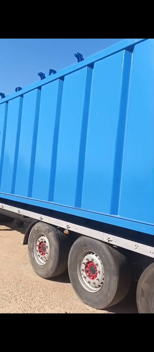 اخوان السلام عليكم عربانه شمتز للبيع مقفوله كفاله عامه سعرها 40 بمجال قياس 13 60 سم ***********
