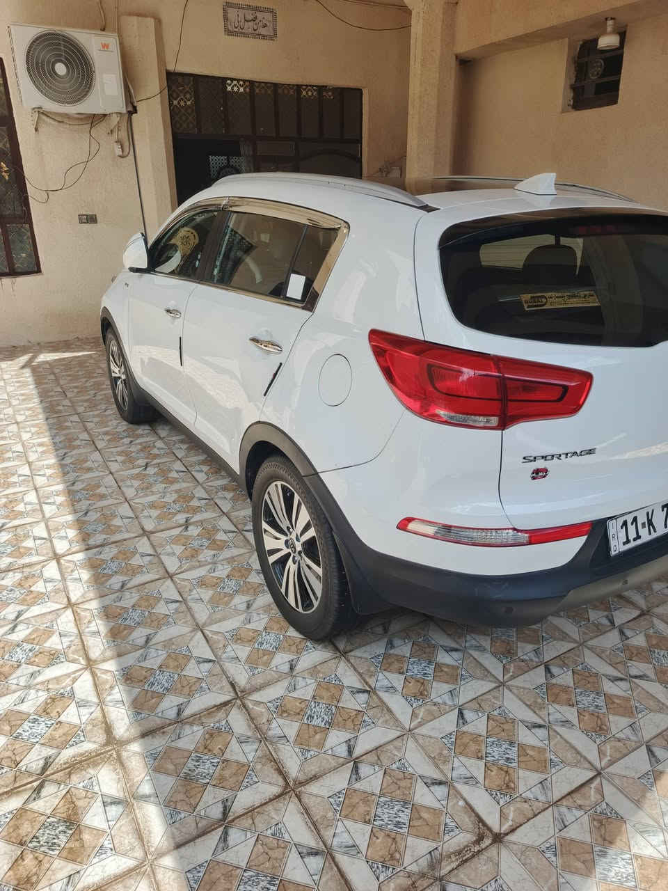 🚙سبورتاج  2014
🛑 محرك 2400  كوري اصل    

📍  رقمها بغداد  بسمي   ماشيه 100 عدل   اسبيرها ما نازل ابد     فول لفول مواصفات

⚪   سقف بانورما 

⚪بلكامل  تبريد مقاعد و تدفئة  

⚪مثبت سرعه  

 

⚪جام اوتو   

⚪ يدات نيكل

 ⚪ مري شفط 

⚪  مقاعد جلد وكهرباء  

⚪ واشاير بلمري

⚪دفع رباعي

  💵سعرها 170

*********** 

صلاح الدين
