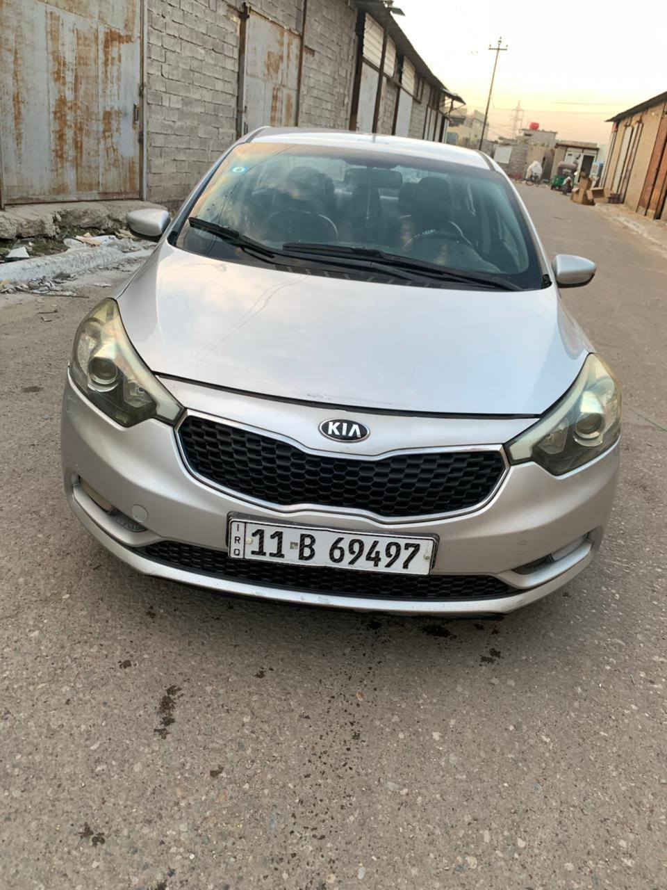 سيراتو بلااااااااش 2015 بغداد بسمي سيارة جديدة بمعنى لكلمه جاهزه من مولشي ب93ورقه قفل قفل سيارة مثل لعروس بلعافيه ع ياخذها سياره فووووووووول مواصفات مكاني بغداد جكوك وهذه رقمي ***********
