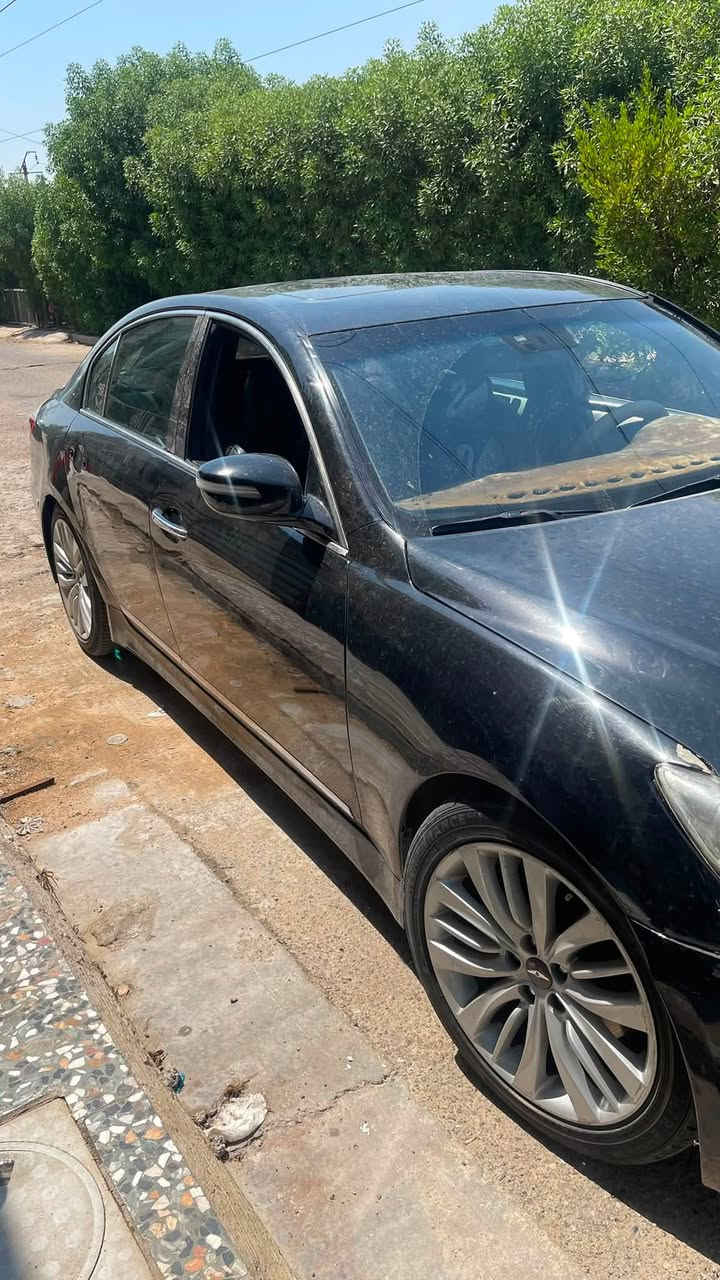 جينسيس g80 2012 رويال " الملكية "
V8 5.0
وارد امريكي ضربة بالجاملغ مال سايق 
ماشية 162الف 
فول فول مواصفات و حتى الشاشة البلادية موجودة و غراضها موجودة 
السيارة كير و محرك كفالة تبريد ثلج
بيها ملاحظات كهربائية بسيطة
تحويل مباشر بأسمي رقمها ديالى مشروع وطني 
مصفرة غرامات 
السعر 90$ قفل ماكو هيج سعر على هيج مواصفات


**إذا كنت صاحب هذا الإعلان وتريد حذفه لأي سبب، رجاءا أرسل رسالة إلى الدعم الفني**