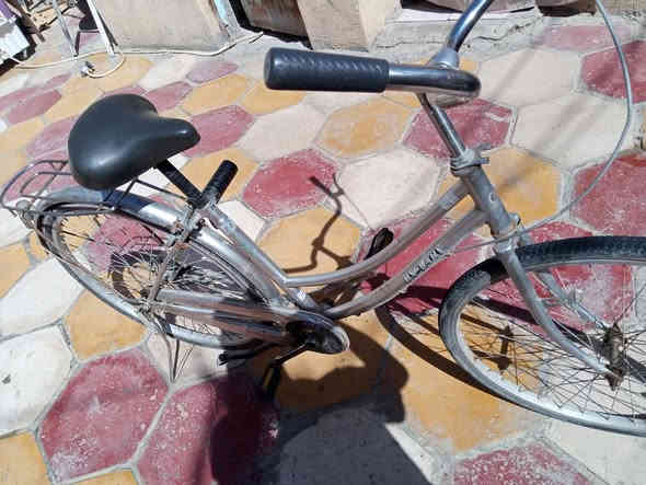 سلام عليكم بسكل للبيع حجم 26, كمل مابي شيء السعر 50 مكان حله اتصال على الرقم ***********
