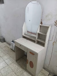 أثاث غرف نوم • ميز تواليت • بغداد