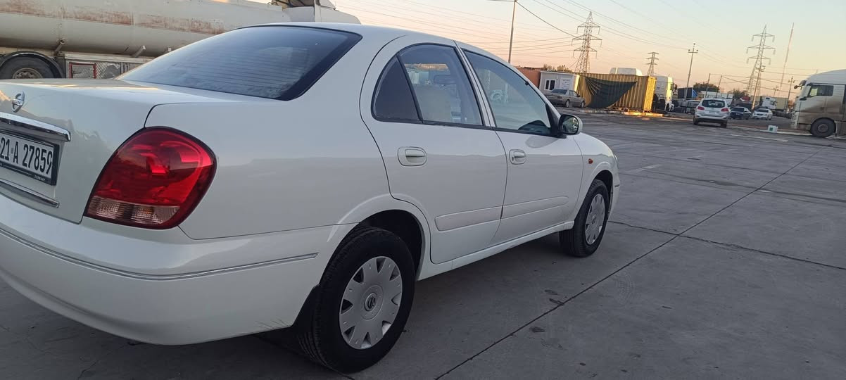 نیسان سەنی یابانی 2009یەك بەڵە بۆیاخی هه یە 
سەنەوی ڕەقەمی تازەیە دیناریە مەسرەڤی تیانیە بەشەرتی گیرم مەکینەی بیە عەیبی شوین کلار *********** كالار, السليمانية
