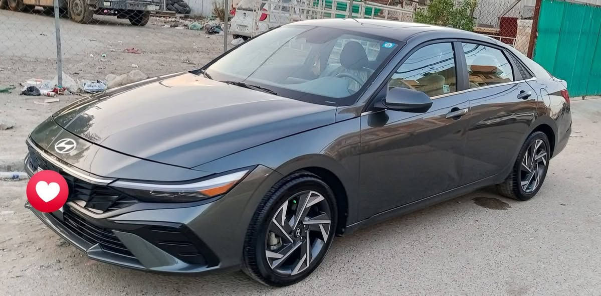 سلام عليكم
الإنترا للبيع موديل2024 وراد أمريكي 
مرقم باسمي 
ايرباكات مكفولات ماعده البرده 
فتحه سقف بصمه 
تشغيل عند البعد
تحديد مسار
رادار جانبي
رادار امامي 
رادار خلفي
اوتو هولد
حساس اطارات
مانع نزلاق 
توقف ذاتي
القيادة ذاتية 
كامرة 360
ترحيب عند الاقتراب
شاشة دجتل متصله
تحكم ستيرن 
دشبول متغير الوان  
ماشية  12000
محرك 2000 دوش

مكاني بغداد.
الاتصال والاستفسار 
***********
