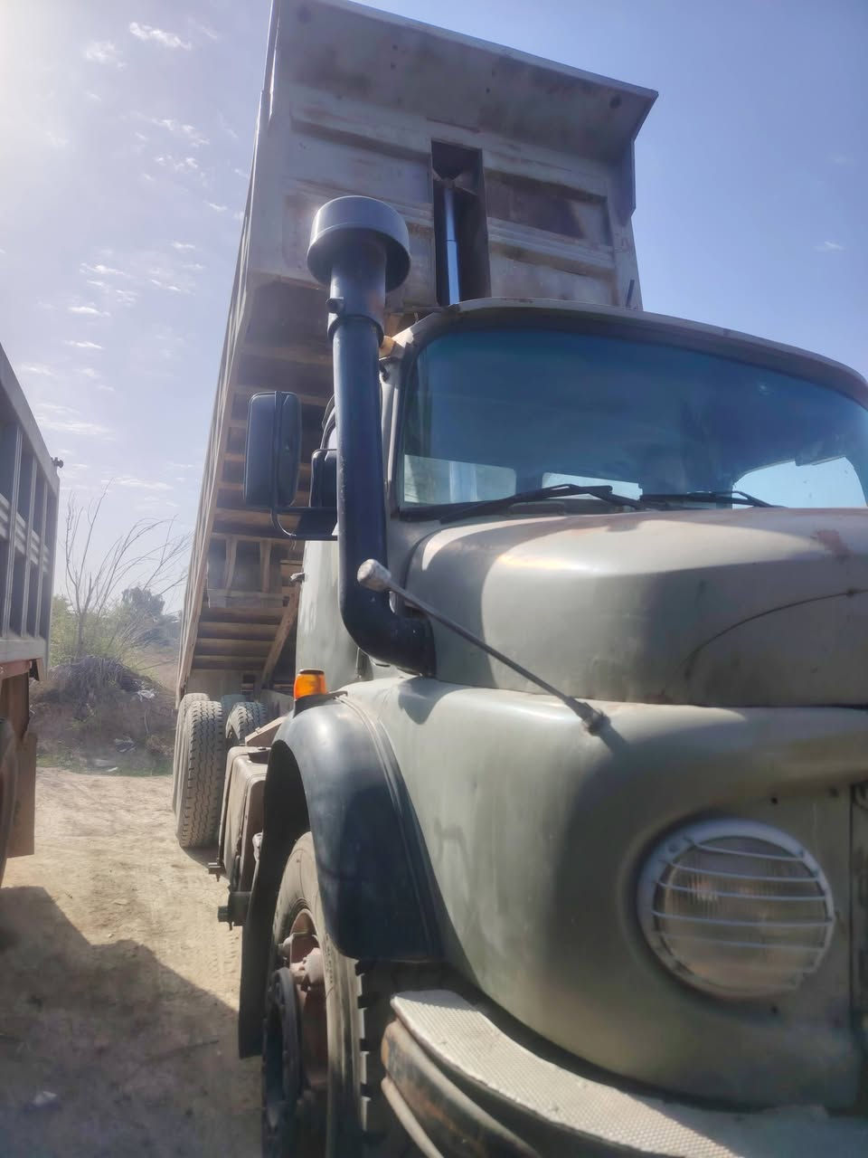 السلام عليكم قجمه 79البيع كير 110 مجموعه نص جيف سياره بلاديه رقم صلاح الدين لاماني جاهزه العمل سعرها 35وبيها مجال العنوان بغداد ابو غريب لاستفسار ***********
