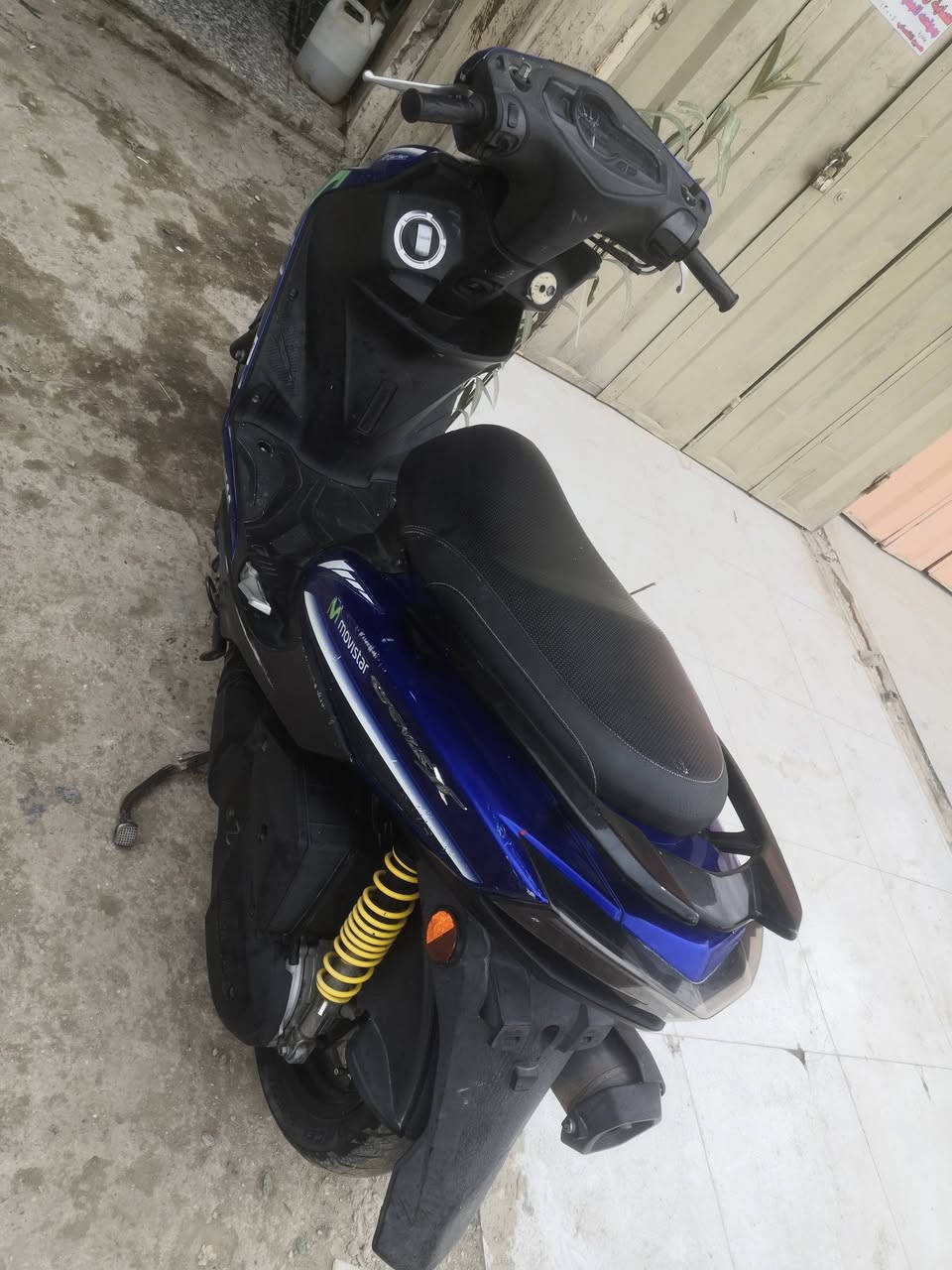 السلام عليكم سكنس لد شمعه دراجه نضيفه مكينه خرسه مكفوله سعر 14 مكان بغداد الاستفسار على الرقم اني مكلف بل نشر ***********
