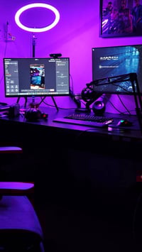 CASE : LIANL O11للبيع 07706207919التواصل خاص او وتساب  HDD 2T SSD 512G...