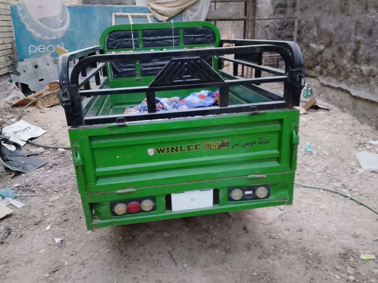 السلام عليكم سوته شحن مديل اربعه وعشرين نضيفه كلشي شغال بيهه
شغل سويج وتطلع. مكاني بغداد البياع قرب جامعة الفراهيدي
***********
س مليون
