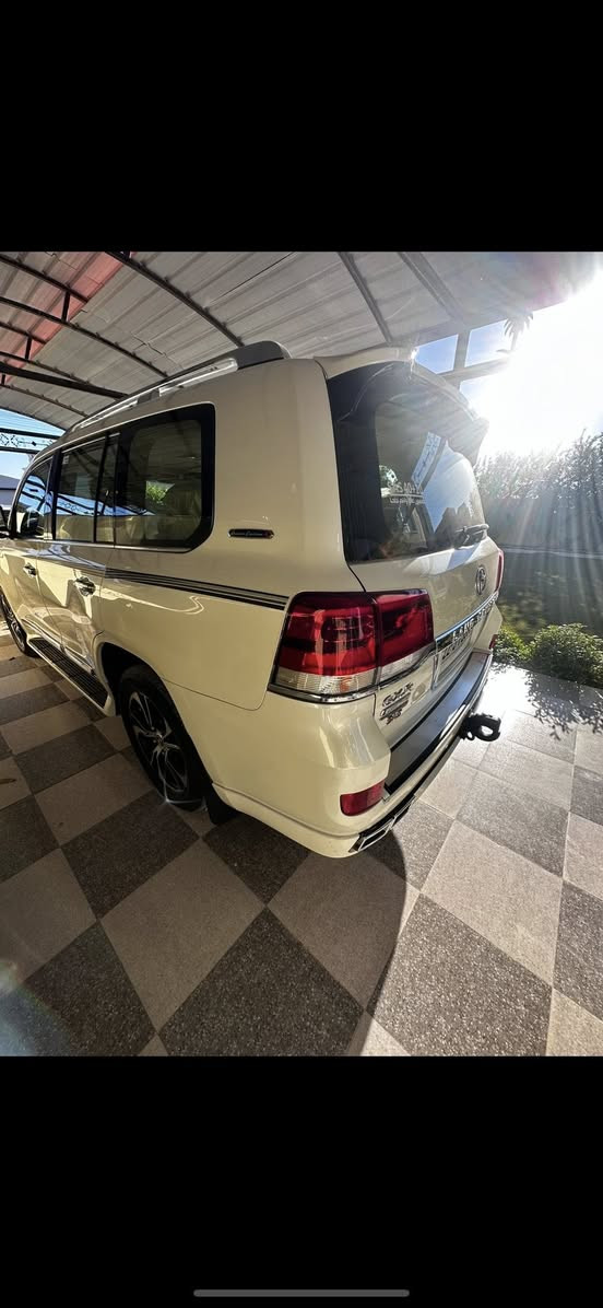 لاندكروز ٢٠٢١ ساز اصل
٣ شاشات وتحكمات جهتين شاشات ليزريه 
كامرات ٣٦٠ درجه وحساسات اماميه خلفيه ورادار فول مواصفات محرك٦ سلندر
ماشيه ١٠٠ الف مغلفه ppf
مكفوله كفاله عامه السياره كلش نظيفه 
معروضه5 شدات ونص 
*********** رقمي 
مرقمه اربيل باسمي سنويه وهزه وكلشي جديد قبل شهر جددتهم 
تخم تاير قبل اقل شهر شديته وصيانه كامله معروفه مواصفات الفول ...
