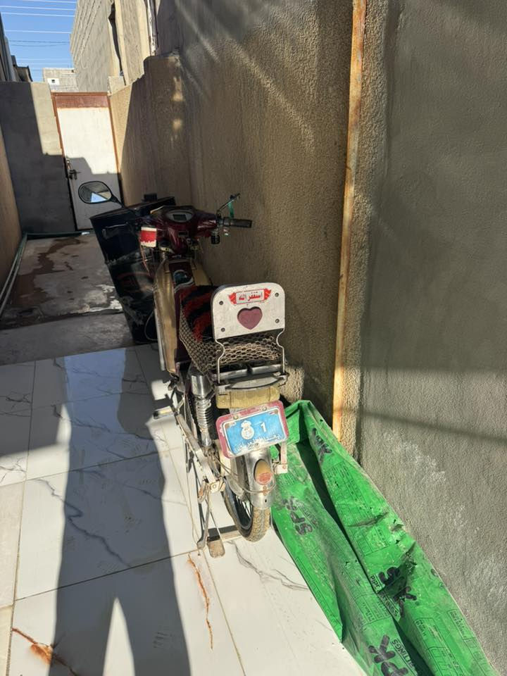 للبيع دراجه شحن باب الأول يحتاج بطاريات الگشر نظيف المكان قضاء خانقين الشراي يتصل لأن ممتواجد عل فيس ***********
