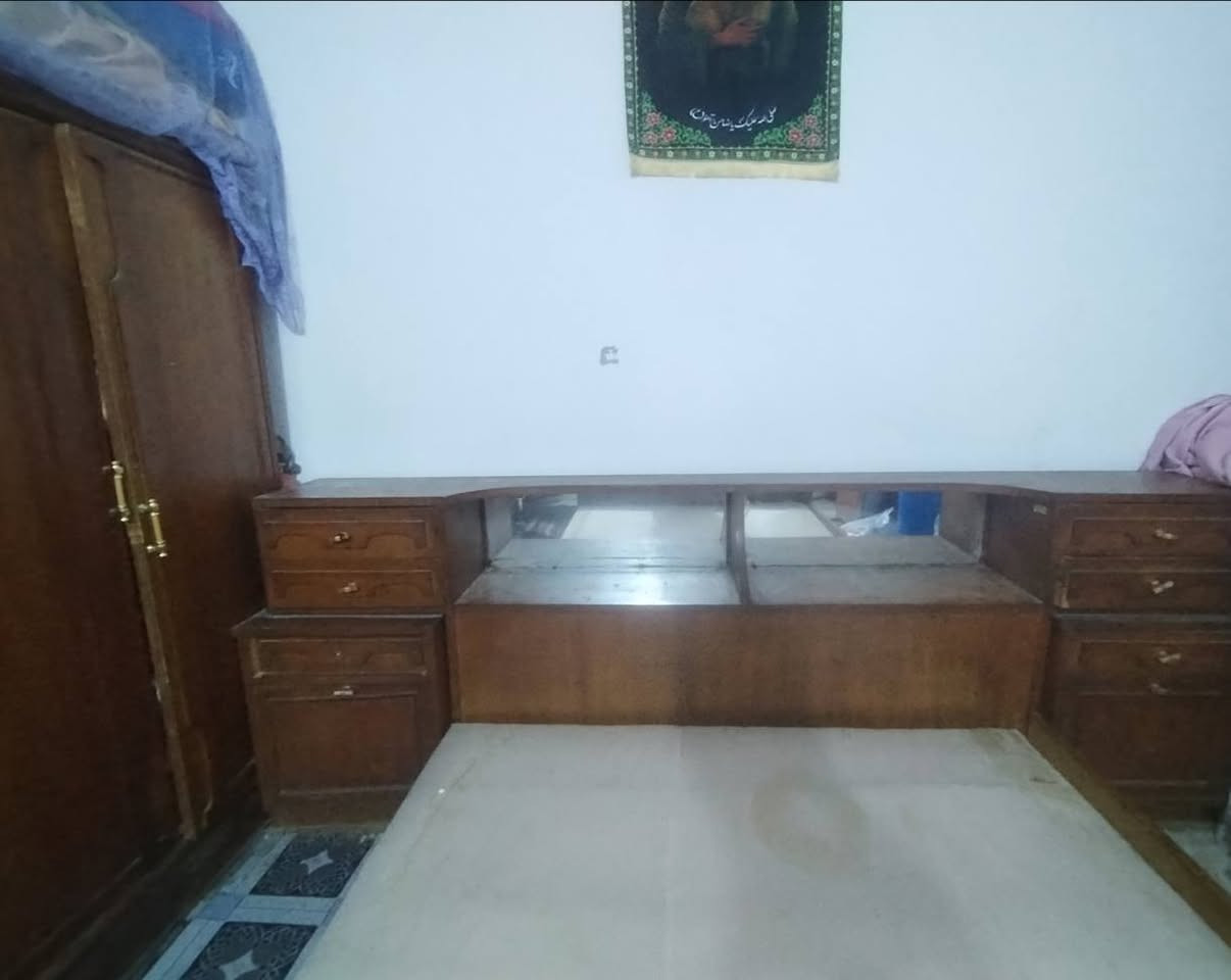 غرفت خشاب مستعمله  نظيف السعر 400 بيه مجال *********** عمارة, ميسان
