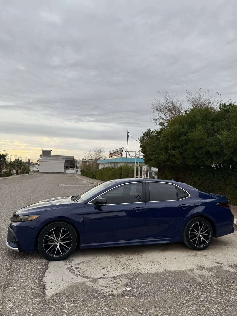 كامري ٢٠٢٤ للبيع فقط
ماشي ٤٠ الف
مواصفات 
كير على الاستيرن 
٣ انظمة القيادة
رادار امامي و جانبي
كشن جلد 
كشن كهراء 
وباقي مواصفات كامري معروفة
السياره فقط بونيد صبغ بدون دواخل بدون ايرباكات 
سعر السياره ٢٠٨$
مكان السيارة كركوك 
***********
