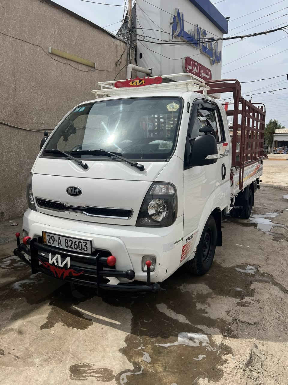 سلام عليكم للبيع
2018
سنوية مجدده
مكفولة كفالة عامة 
تدفئه تبريد شغال سياره جاهزه من كلشي
رقم صاحب سياره ***********
سعر سيارة 125 وبيه مجال
