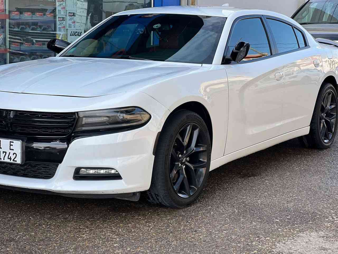 2019 DODGE CHARGER 3.6L AWD 
حادثها موضح بالفيديو دعاميه فقط  
السياره مكفوله من الدعاميه للدعاميه 
اني المستوردها ومرقمها  
ماشيه حاليا 57,000 MI  
مواصفات السياره Sxt plus black top 
اوبشناتsuper track pack 
لانج كنترول  Sport

كيجات performance pages بلادي 
تحكم مقود ثلاث وضعيات  
شفتات بالستيرن 
شاشة حجم كبير 
دسكات خلفي امامي وكاله هارلهم  
ماء راديتر بيرستون وكاله ٥ سنوات  
دهن بريك AMSoil  مبدل مرتين
حساس خلفي
كشنات جلد دوشمه جي تي  
ويل بلادي 20 GT
السياره عليها ادامه كامله زيوت Lucas oil مع معالج مع فلاتر مع محسنات ومضافات شهريه  
شكد ما اكلك السياره جديده بعدها بالجيس ما طالعة ابد وما اعتقد اكو اختها بالعراق بهيج موديل وهيج مشي حقيقي للعداد  وما مفتوح بيها برغي واحد كلها بلادي  
 
***********
