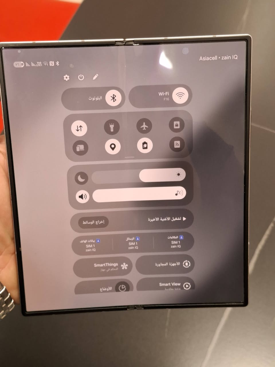 السلام عليكم
تلفون سامسونج للبيع جديد 
كل غراضه موجوده 
***********
