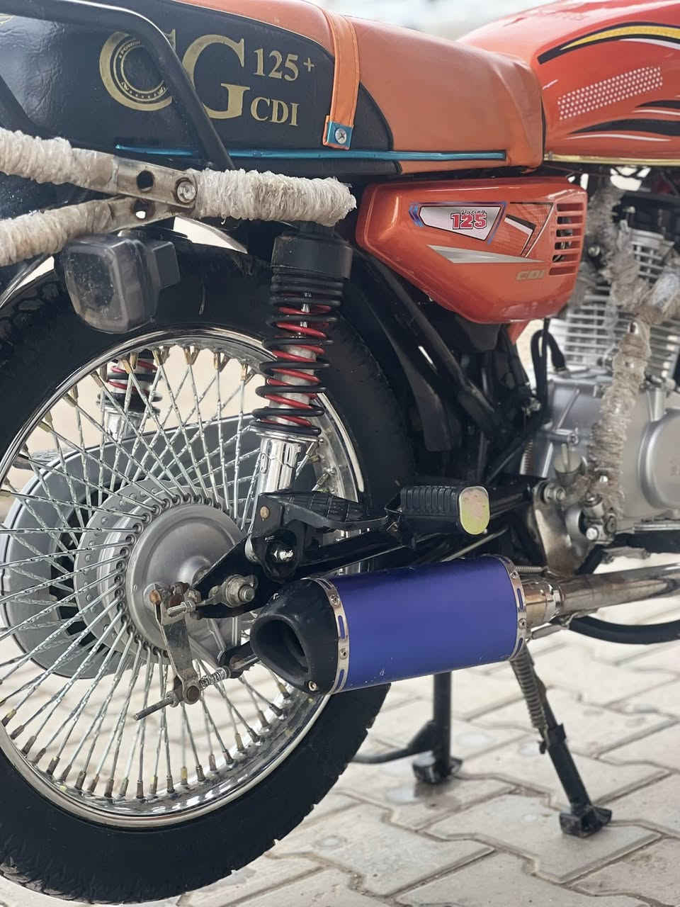 السلام عليكم 
للبيع دراجه تايكر 2025 كامله من كل نقص عداد الكتروني شاشه لايت عالي تاصي لد اوراق كامله محرك مكفول شرط النعدل والشلعه عقل رياضي  8فصلات وعقل البلاد موجود صلنصه ربع كاتم وصوت عالي مكاني تقاطع القدس الحديد السعر 750 وبيها مجال للطيبين


**إذا كنت صاحب هذا الإعلان وتريد حذفه لأي سبب، رجاءا أرسل رسالة إلى الدعم الفني**