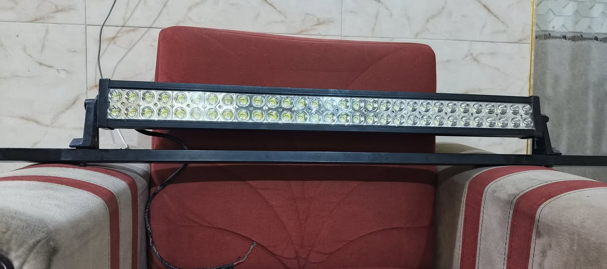 سلام عليكم لد ضوة عالي مال كشتات ينشد على كل السياراة ويا راسطه مالته اصلي ياباني مامشدود 
ومتوفر هم جنطه اسعافات كامله من كلشي مال تيوتا لاندكروز الاصلي للتواصل ***********
