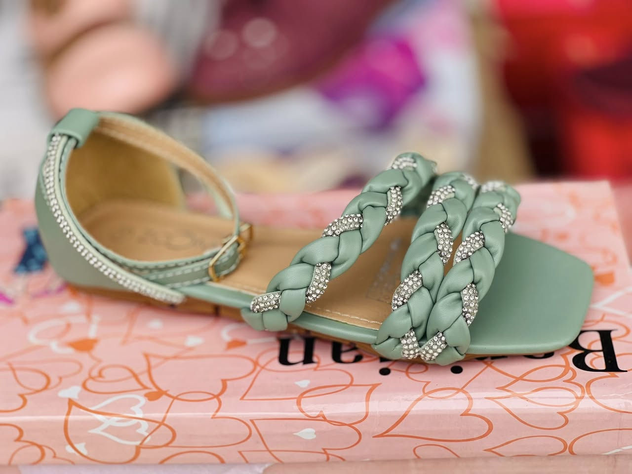 ✨ عرض خاص اليوم ✨
جراكز واحذية مشكل  @topfansمرغوبة 👧🧒
مريحة، عملية، وجودتها حلوة وتتحمل الاستخدام 👌

السعر المفاجأة فقط 3500 دينار 💥
سعر مناسب وجودة تستاهل

📍السعر 👈 (3500) ثلاثة آلاف وخمسمية دينار عراقي

📍العنوان || بابل || قرب المحكمة الجديدة، مجاور محطة أبو عجاج، ومجاور حسينية فاطمة الزهراء (عليها السلام)
@topfans

للاستفسار الاتصال على الأرقام التالية:
☎️ ***********
☎️ ***********
@topfans
