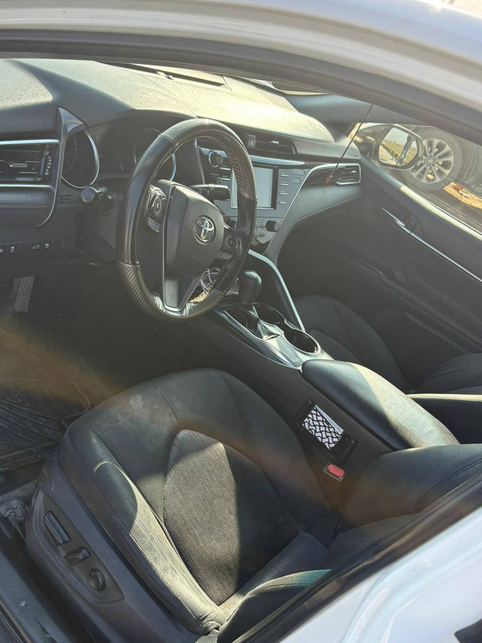 سلام عليكم
(( بيع فقط )) 
كامري امريكي
LE
 موديل 2018
 ماشي 117 مايل حقيقي داخله كلين بل عراق صار بيها بابين صبغ بدون دواخل بدون اربك كلها شرط رقم سنويه جديد شرط التحويل السعر 175 بي مجال قليل مكان السياره دهوك رقم موبايل *********** وتساب دهوك, العراق
