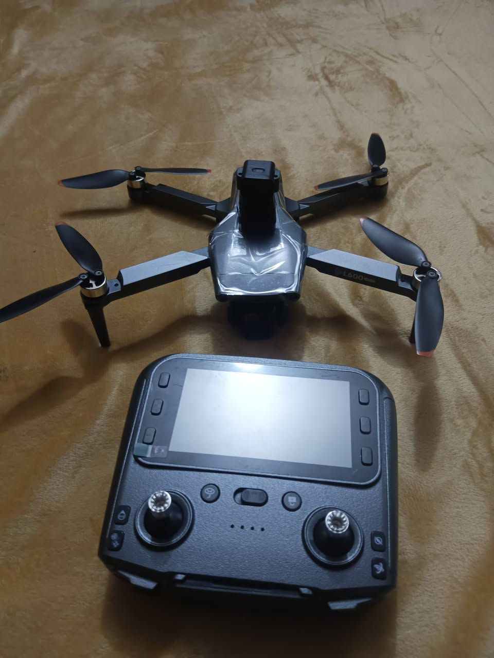 درون L600 برو ماكس حساسات مانع صطدام ارجاع ذانتي جي بي اس درون بمعنه كلمه ثباتية وطياره نضيفه كلش  السعر 300
اتصال ع الرقم ***********
