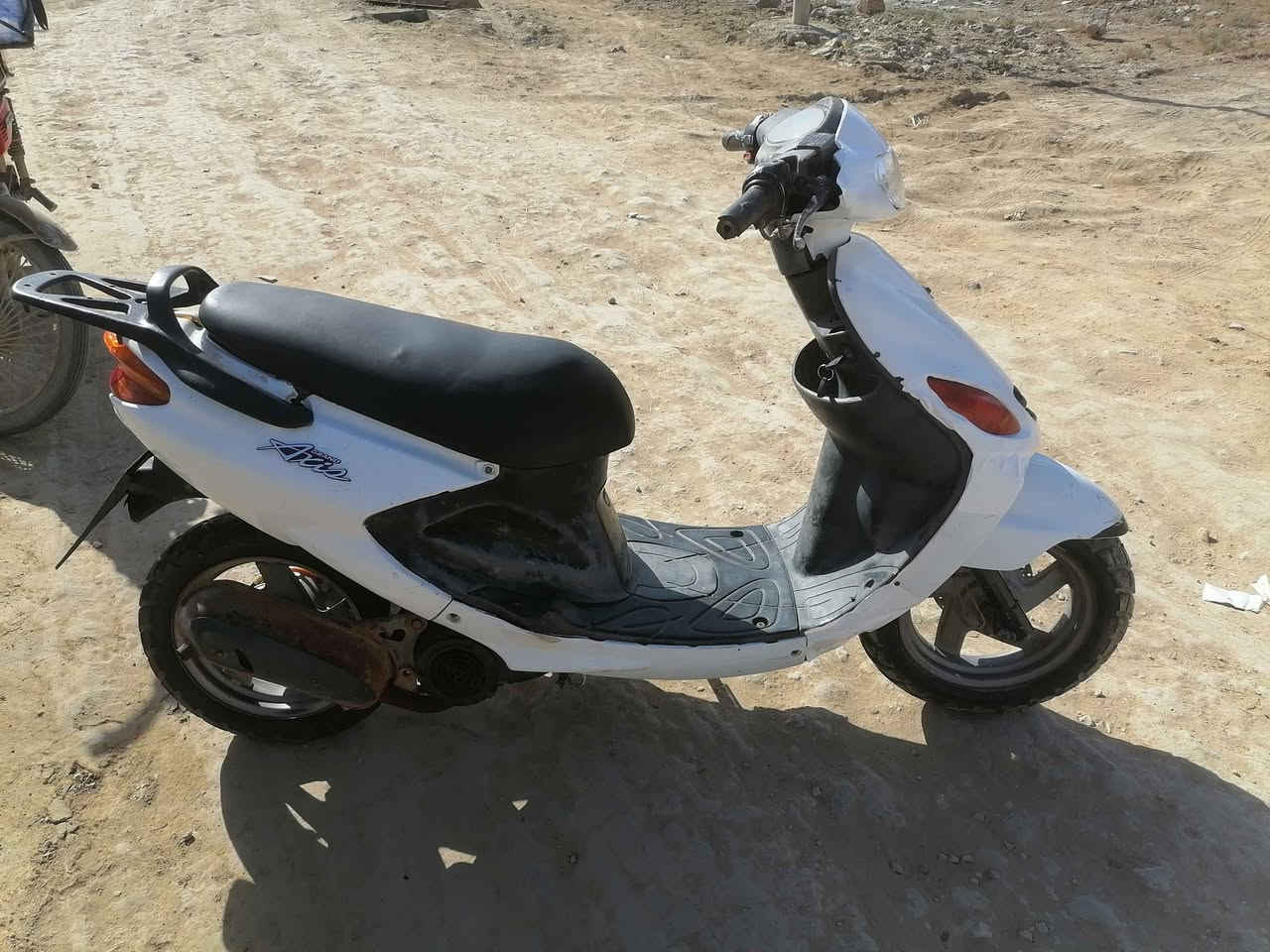 سلام عليكم دراجة دولفين فحل ياباني نكرة سلف  كهربئيات كلة شغالة دراجة جاهزة من كلشي مكينه ناعمه مفتوحة مرة وحدة  السعر 300 وبية مجال  مكان الرميثة للاستفسار ***********بي وتساب Singapore
