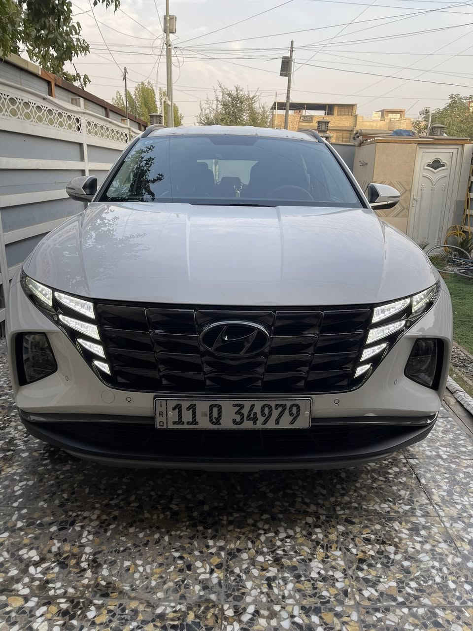 سلام عليكم
للبيع توسان 2024خليجي 
داخل ابيض رقم بغداد الجديد مكفول 
ماشيه 17 الف  
مود درايف 
سايد بريك دكمه 
اوتو هولد
حساس امامي
حساس خلفي
كامره متحركه 
تشغيل عن بعد
مقاعد اماميه كهرباء 
تبريد قطعتين
لايت متحرك
بردات خلفيه 
اريل نفكيشن

مكان السياره  بغداد / السيدية / تقاطع درويش  

سبير بعدهم ع الزيرو 
 

السعر 225
*********** 
***********
