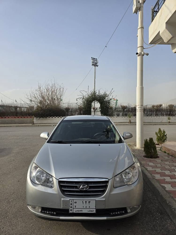 بە ناوی خوای گەورە
ئاڤانتی ٢٠٠٩

سەیارەکە بڕاوەی دوبەیە سەیارەکی جوان و بێ مەسروفە تەبریت لەمس، ئاوێنە شەفت، سوکان ڤۆلیوم، سەقفی بە شەرت بۆیاغی نییە، بەس سڵاید نییە، پشت و پێشی کەپس

نرخ: ٥٣ گەڵا

شوێن: چوارقورنە

***********

*********** السليمانية, العراق
