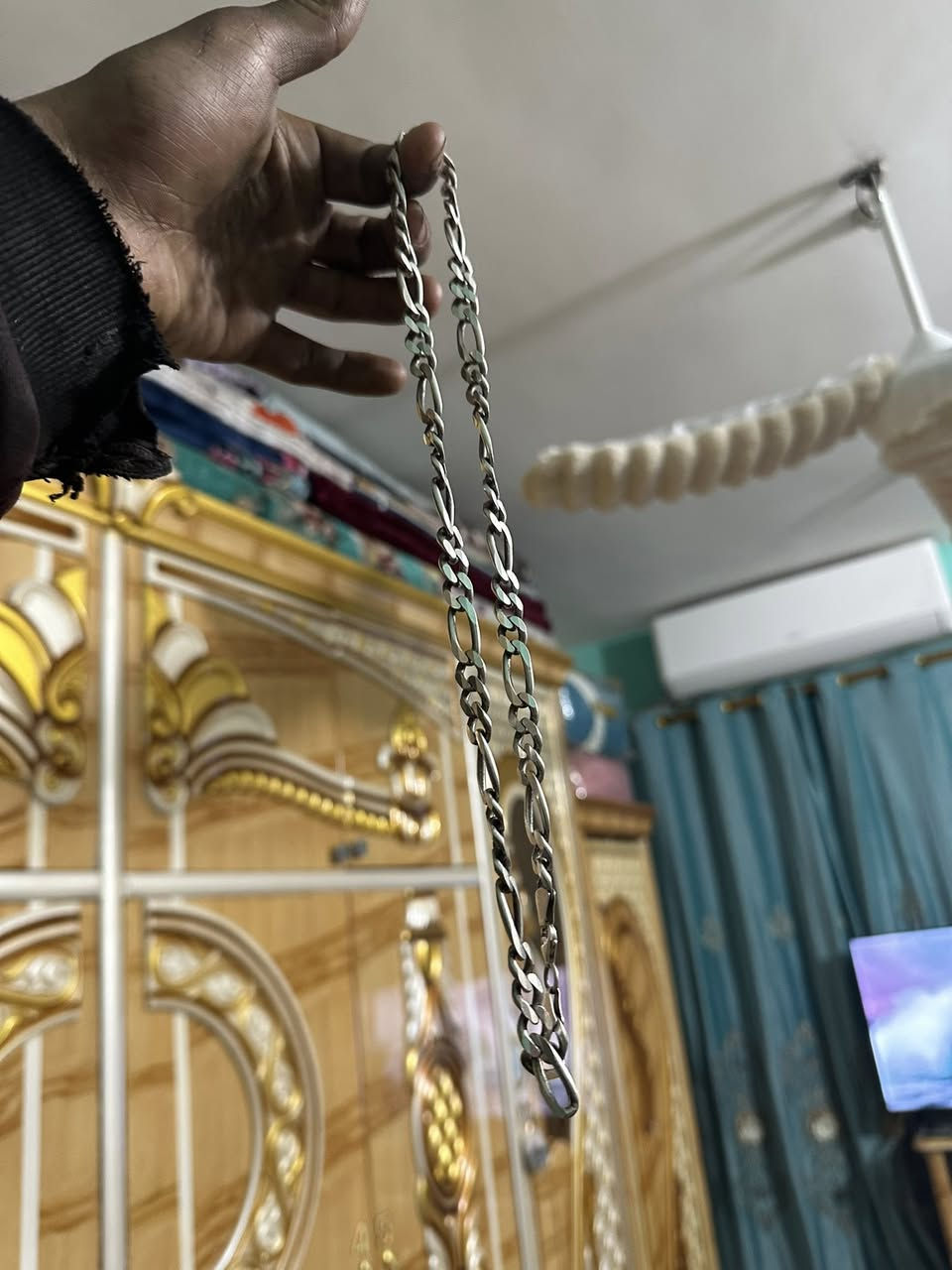 سلام عليكم سوار سيف لإمام علي فضه عيار 925 للبيع 20 غرام وعندي زنجيل 70 غرام للبيع هم عيار 925 ايطالي وعندي سوار 10 غرام هم ايطالي سعر لغرام 4
مكاني بغداد شراي اتصل 
***********
