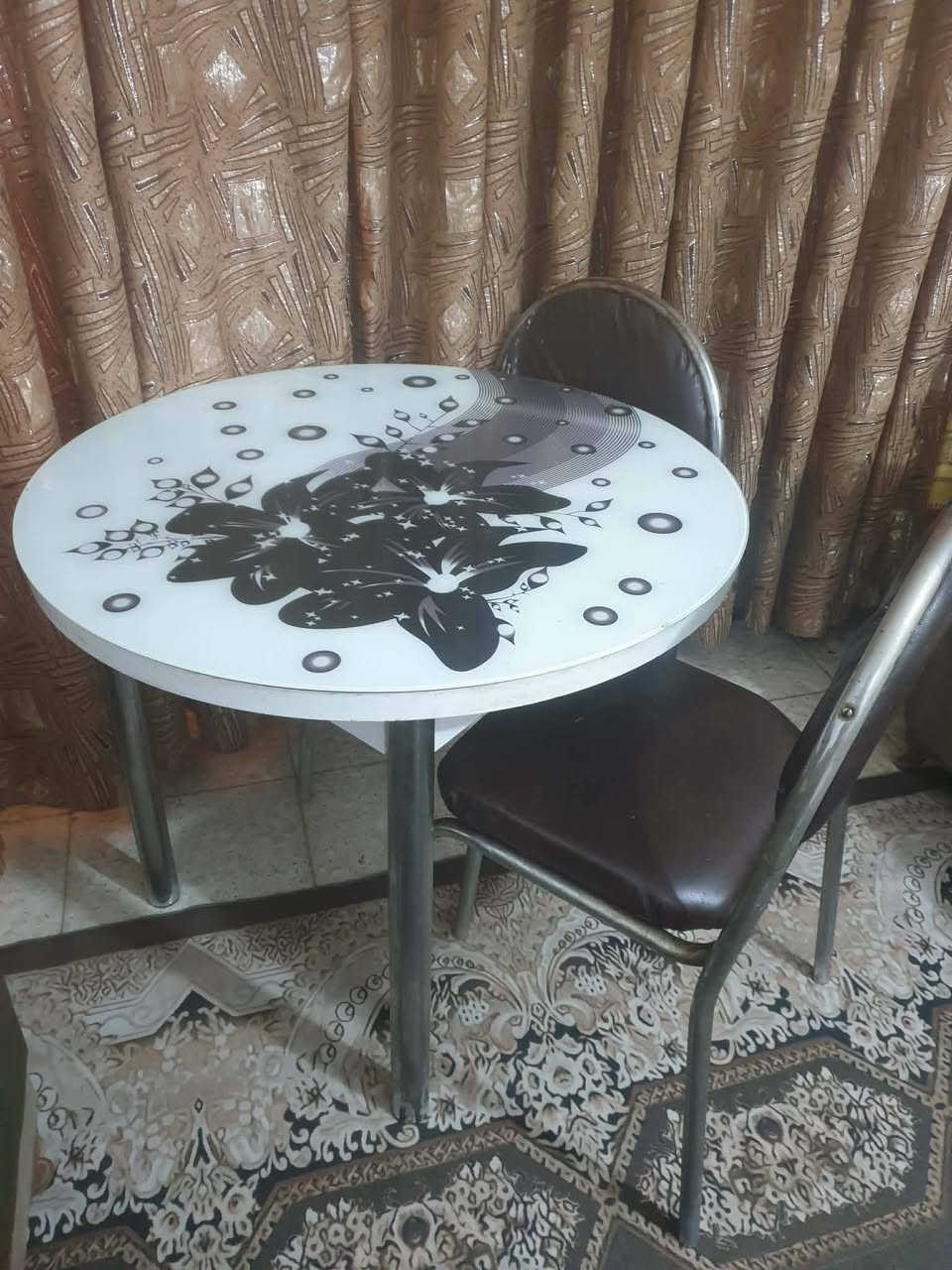 ميز طعام ويا كراسي ٢ للبيع مكان الغزاليه


**إذا كنت صاحب هذا الإعلان وتريد حذفه لأي سبب، رجاءا أرسل رسالة إلى الدعم الفني**