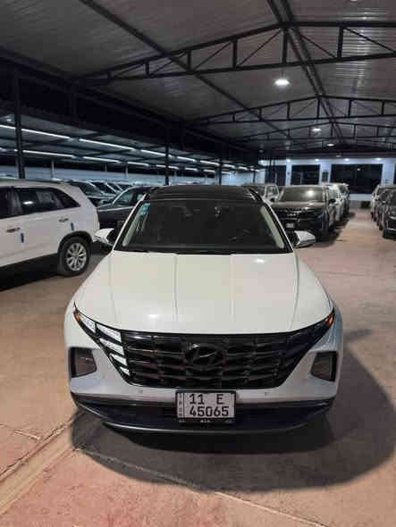 السلام عليكم 
للبيع هونداي توسان لمتد 2022 حادث السياره الصندوك مبدل نفس اللون وبارد بالجاملغ اليسار بجم كبس 
مواصفات بصمه شاشة كبيره بانوراما كير دكم تدفئه وتبريد بالكراسي الاماميه تدفئه بالكراسي الخلفيه صندوك كهرباء تتقدم وترجع بالبصمه 5 كاميرا رادارات جانبيه وخلفيه واماميه وحساسات اماميه وخلفيه وبعد بيها هواي مواصفات ورقم الشاصي داخل المنشور والسياره رقم بغداد تحويل ثاني يوم 
السعر 210 وبيها مجال بسيط 
*********** خاص او واتساب
