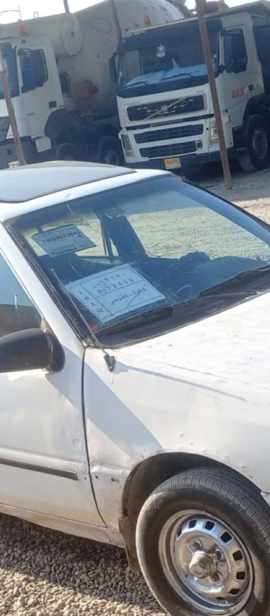 السلام عليكم سياره هوندا اكسلا موديل ٩٢ للبيع او مراوس السياره رقم ار كركوك بيهه ارقام ورقيه شرط التحويل كير شرط محرك شرط تخم تاير جديد وبيهه سبير السياره يعوزهه 4 دبلات تعبانات ويعوزهه راس الروط مال تاير السايق والباقي شوف العين السعر 18 وبيهه مجال الاتصال ع رقم ***********
