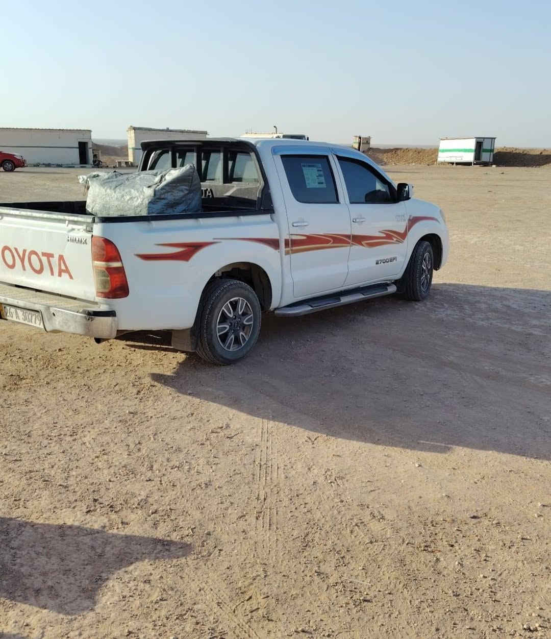 هايلوكس موديل 2011 رقم صلاح الدين انگليزي مكفوله بدون صبغ السياره كلش نضيفه محرك  2000 جديد 1tr
شاصي 12  عماني
سعرها 150
*********** واتساب
