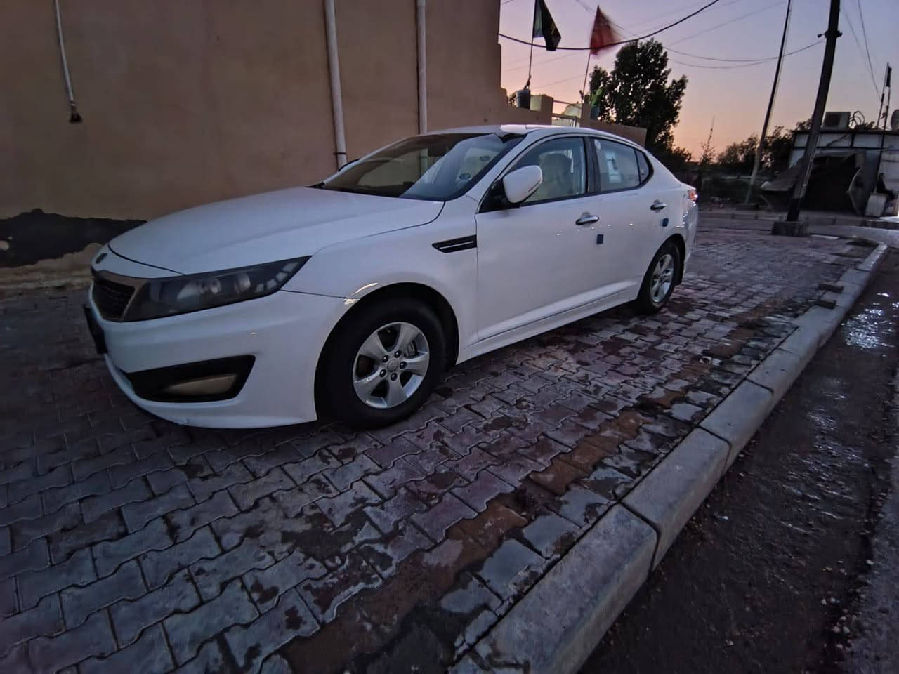 سلام عليكم k 5 وارد كوري للبيع رقم بصره سياره جهازه تبريد حداديه تخم تاير محرك 2000 سونار مرفق بصور مكان سياره ميسان سعر خاص ***********
