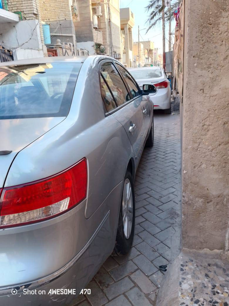 السلام عليكم
سوناتا 2009 خليجي باسمي رقم بغداد انكليزي 

مكينة 2400 اربع حساسات كير حدادية امامي وخلفي لوك

فتحة تحكمات جهتين مكاني بغداد 

السعر 105

***********
