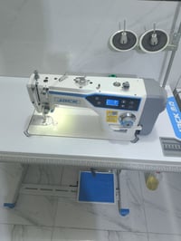 مكينه بس مفتوحه من الكارتونه قفل 300بغداد 07710695986