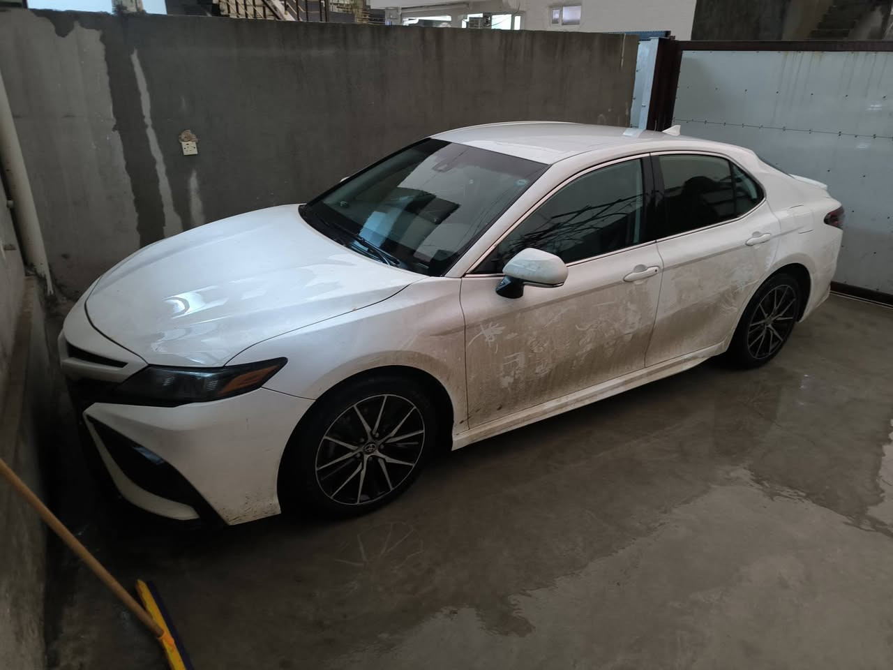 للبيع كامري 2022,فقد طلقات امريكا 6قطعة صبغ +شبر.   بجم كبس175ورقه قفل ***********
4T1G11AK8NU673423.
مكان رانيه.
