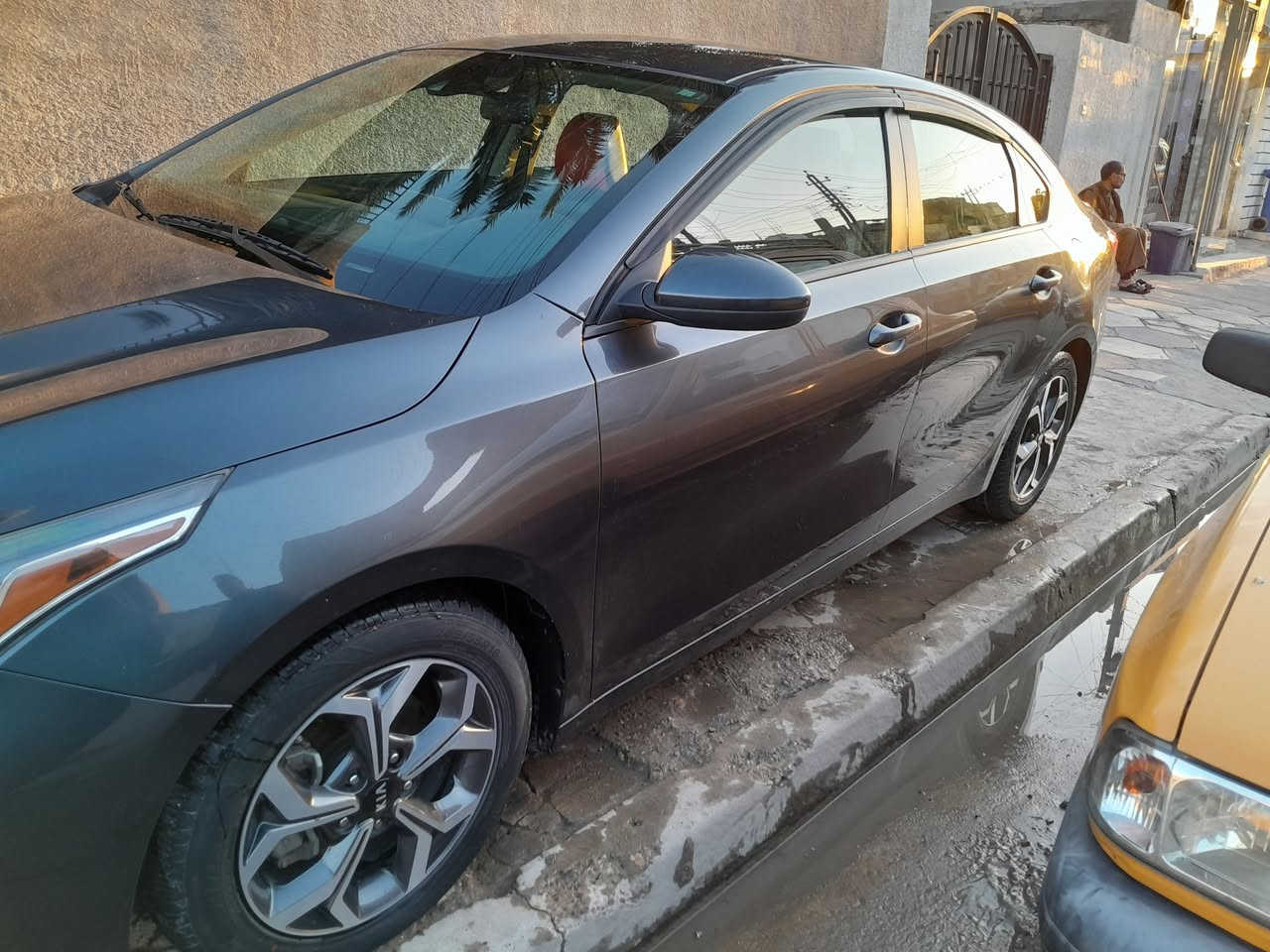 السلام عليكم فورتي (١٩) محرك (٢٠٠٠) كير ايتي حادث امريكه جاملغ خلفي ايمن فقط الباقي كوله بلاد جاهزه من كلشي مكان الدوره ابو دشير السعر (١٢٧) للا ستفسار الرقم (***********) الرقم بي وتساب
