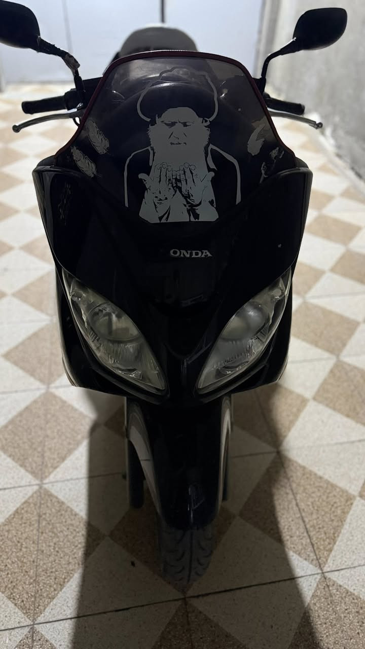 فورز صفر 9 دراجة مكفوله بس بيها صوت گلجات السعر 900 وبيها مجال مكاني ميسان رقم الاتصال ***********
