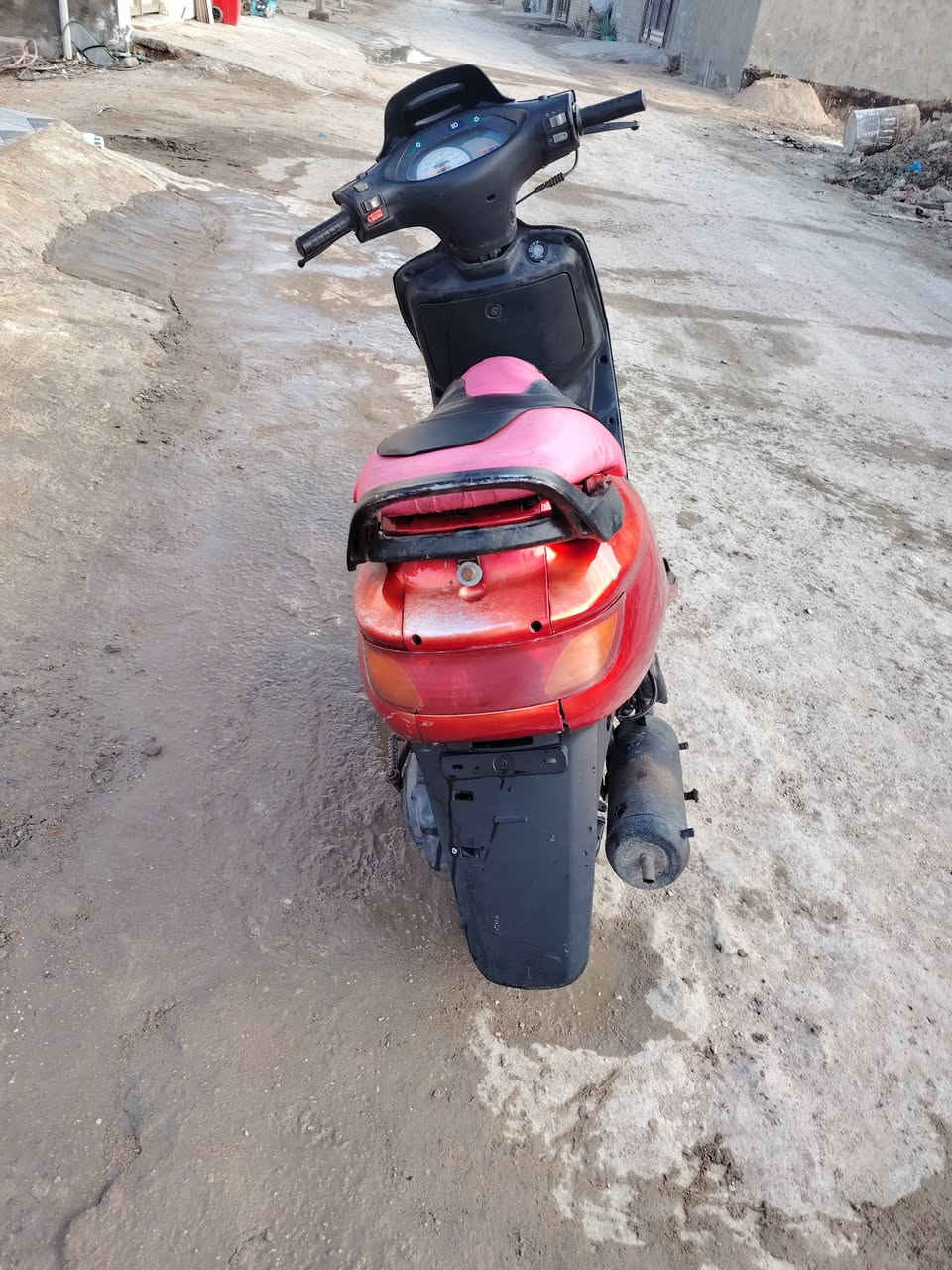 السلام عليكم فراشه للبيع شغاله سلف هندر السعر  ٢٧٥ مكان ابي غرق حي السلام للاتصال ***********
